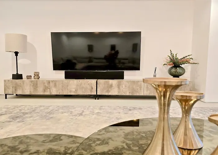 Malibu - Onesix2, Cleverdetails Cd 285 Βίλα *